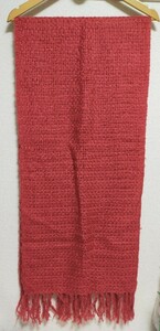 美品 真っ赤なマフラー ストール 赤色 紅色 朱色 真紅 レッド ざっくり緩編み ラフ 畳編み 透け感 ナチュラル カントリー 差し色 ゆるふわ