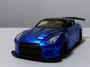 ★日産　GT-R　R35　　　　1/32　Jada★