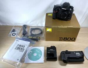 ☆美品　ニコン　Nikon デジタル一眼レフ　D800ボディ バッテリーグリップ付き