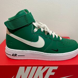 NIKE WMNS AIR FORCE 1 HIGH SE 23.5㎝