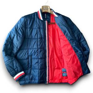 C12 極美品 XLサイズ『トミーヒルフィガー TOMMY HILFIGER』ラインデザイン 防寒抜群 中綿 キルティング ジャケット ブルゾン 紺 ネイビー