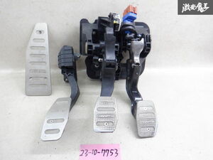 アバルト純正 595 コンペティツォーネ 31214T 後期 2017年 左ハンドル ぺダル アクセル ブレーキ クラッチ 棚2F12