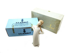 14462 美品 LLADRO リヤドロ パジャマパーティ 生意気な女の子 少女 陶器 人形 フィギュリン 高さ 20cm 置物 インテリア スペイン製