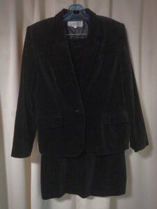 「TOKYO SOIR　ベルベット・スーツ・綿100％　黒　９サイズ」　未使用新品