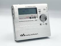 ◆◇録音再生OK 外観極美品　SONY MZ-R909 WALKMAN ポータブルMDレコーダー　MADE IN JAPAN◇◆_画像3