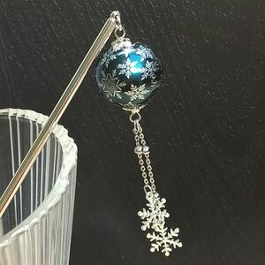 雪の結晶の簪　かんざし　髪飾り　ヘアアクセサリー　ハンドメイド　