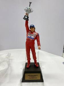  super-rare! Senna foundation *..* i-ll ton * Senna figure Brazil GP Champion / McLAREN era *