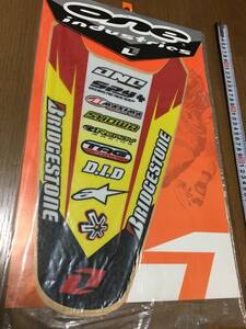 ■SUZUKI■RMZ250■04-06■ONE■ステッカー、デカール■リアフェンダー用