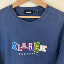 X-Large エクストララージ　men's メンズ　ロゴ　デカロゴ　ワッペン　tシャツ ストリート size:XL collar:ネイビー_画像3