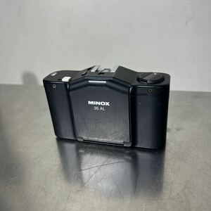 AAC5. 型番: 35 AL. MINOX Color-Minar. 1:4f=35mm ジャンクコンパクトデジタルカメラ 