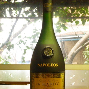 「A.HARDY」NAPLEON Grande Fine Cognac 25年以上熟成原酒・グランド・シャンパーニュ規格 ハーディー旧ボトル 700ML A.HARDY・N-1201-Aの画像5