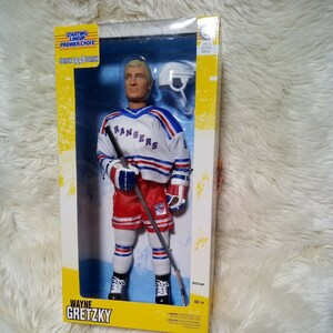 国内発送 激レア★未使用箱入★ウェイン・グレツキーアクションフィギャー NHL NY Rangers Wayne Gretzky 可動パーツ、ユニホーム着脱可 