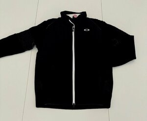 オークリー　ＯＡＫＬＥＹ　ＨＹＢＲＩＤ　ＳＷＴＲ　ＢＬＯＵＳＯＮ　５．０　ＦＯＡ４０５７３０　(ＢＬＡＣＫＯＵＴ)　ＸＬ