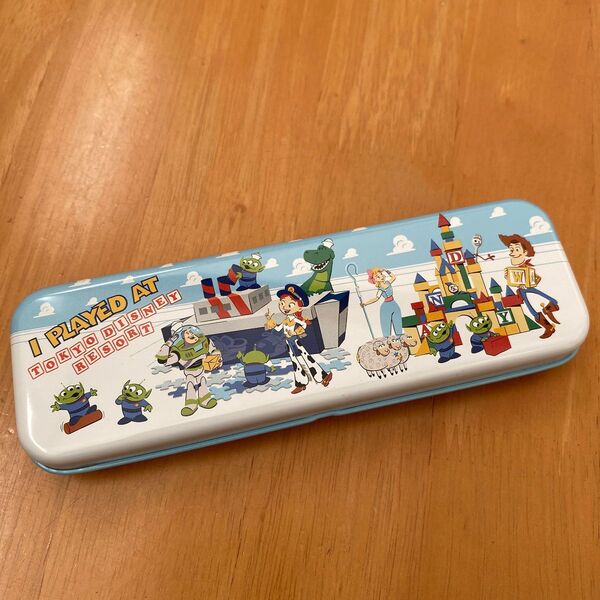 トイストーリー 缶ペンケース