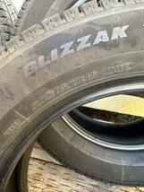 205/60R16 超溝高 8.5~9分山 ブリヂストン スタッドレス 最新VRX3 2021年製 4本 激安 ノア ヴォクシー 条件付きで安く売ります。_画像5