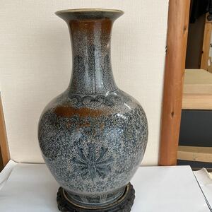 台湾製大花瓶　天然木台付