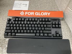 AZ-198.SteelSeries ラピッドトリガー搭載 ゲーミングキーボード テンキーレス 有線 英語配列 OmniPointスイッチ Apex Pro TKL US 64734