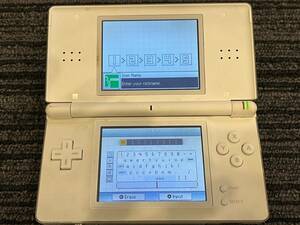 送料無料 動作確認済 nintendo ds lite おまけ付 ニンテンドー 任天堂 どうぶつの森 ワンオーナー 白 ホワイト 本体