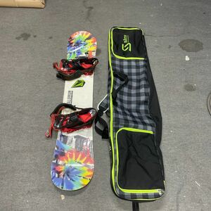 UTT576 SALOMON OFFICIAL 152cm サロモン スノーボード ビンディング ケース付き