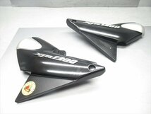 D2R5-1208 ヤマハ XJR1300 サイドカバー カウル 純正品 【RP01J-000*** 98年式 キャブ車 動画有】_画像1