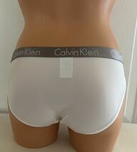 【送料無料】新品★Calvin Klein カルバンクライン ビキニ ショーツ S （日本サイズS～M位）白 人気品oc_画像3