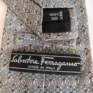 Salvatore Ferragamo(サルヴァトーレフェラガモ)ネクタイ80