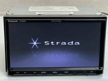 美品 Panasonic パナソニックストラーダ CN-RA03d Strada 2DIN Bluetooth 2016年 地図 DVD 地デジフルセグ TV メモリーナビ(F4)_画像1