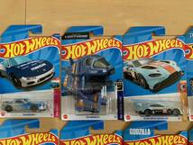 Hot Wheels★HW ホットウィール 　ベーシックカーセット　89,MERUCEDES-BENZ 580 SEC AMG・SKYLINE GT-R・KOOL KOMBI その他　14台セット _画像5