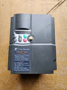 富士電機 FRN2.2C2S-7J 単相200V入力 三相200V出力 2.2KW コンパクト形 FRENIC-Miniシリーズ5.0(1)