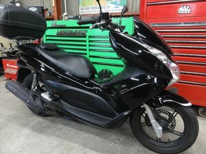 神奈川県　相模原市より　☆★　ＰＣＸ１２５　ＵＳＢ電源・スマホホルダー・リアＢＯＸ　後タイヤ・オイル・プラグ新品　★☆JR駅徒歩８分