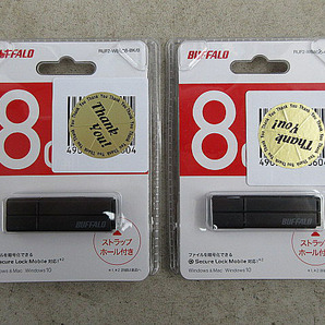 新品未開封 BUFFALO製 USBメモリー ８GB × 2個 REUF2-WB8GB-BK/Bの画像1