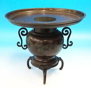銅製 薄端 花器 重量約2.25kg 華道具 生け花 耳付き 花瓶 茶道具 三足 うすばた 直径約26㎝ 高さ約22.5㎝ 花瓶 置物 床の間 オブジェ 花入