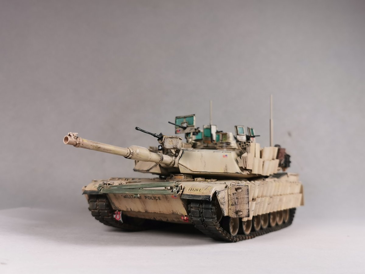 1/35 US Army M1A1 Ebrams Kampfpanzer, interne Struktur verändert, lackiert, fertiges Produkt, Plastikmodelle, Panzer, Militärfahrzeuge, Fertiges Produkt