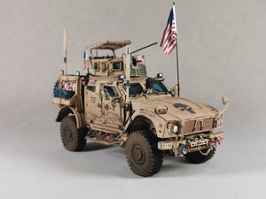 1/35 the US armed forces land army M-ATV.. war . equipment . in car part structure modified painted final product 