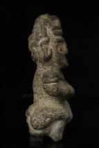 【LIG】古代 メソポタミア文明 石像彫刻 28㎝ 4.2㎏ 人物像 置物 発掘品 コレクター放出品 [.Y]23.12_画像4