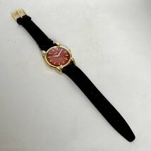 スイスの老舗ブランドORIS　紳士用腕時計　レッドダイアル　ゴールドボディー　黒革バンド　アンティーク 手巻機械式 35.5mm 17石 ST-96_画像7