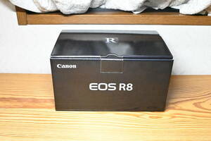 フルサイズ Canon EOS R8 ボディ 未使用 保証残あり 送料込み