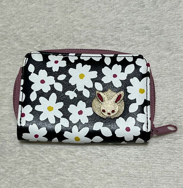 新品　小銭入れ　うさぎ　花柄