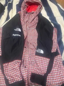 最終価格 Supreme / The North Face Studded Mountain Light Jacket 