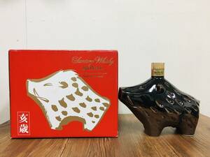 未開栓古酒 SUNTORY WHSKY ROYAL サントリー ローヤル ウイスキー 干支ボトル 陶器 亥歳 猪 イノシシ 箱付 現状品 600ml-43%43%