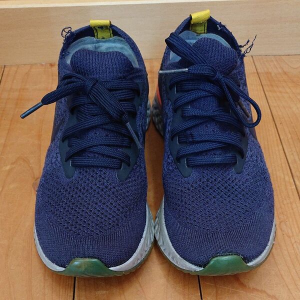 NIKE スニーカー