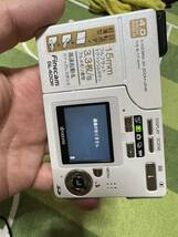 京セラ KYOCERA Finecam SL400R 4.0 MEGA PIXELS 動作品　アダプター付き_画像3