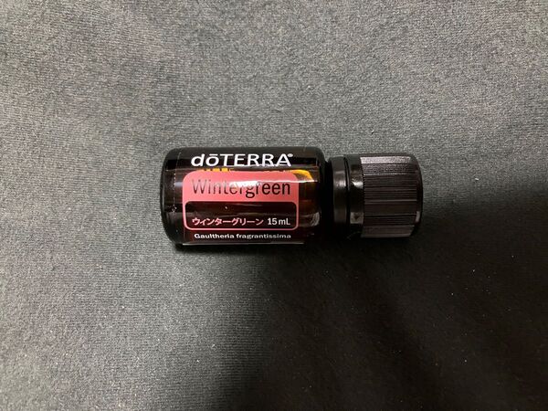 doTERRA エッセンシャルオイル　ウィンターグリーン