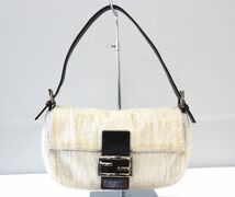 1円都 FENDI フェンディ ビーズ レザー バケット マンマバケット ショルダーバッグ ハンドバッグ 肩掛け ワンショルダー ロゴ 23-7352_画像1