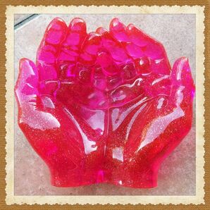 ◆【ピンク×ラメ】灰皿 手 手形 小物入れ 皿 半透明 ラメ シンプル