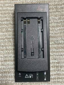 LEICA GKL211 充電器　トータルステーション　GNSS