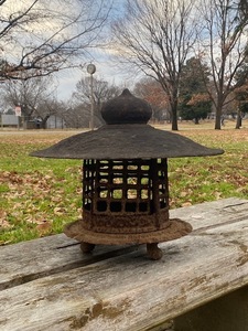 天正元年 辻与次郎 作 時代物 古鉄 雪見 鉄灯篭 鉄灯籠 鉄燈篭【東京 直接お引取歓迎】検 桐透彫文鉄置燈籠灯篭灯籠燈籠