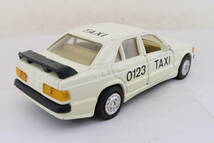 Mercedes BENZ 190E 2.3-16 TAXI メルセデスベンツ タクシー 難有 箱無 1/40? イイレ_画像2