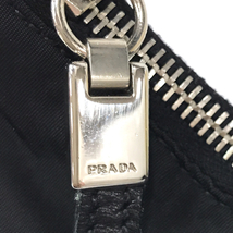 プラダ ワンハンドルバッグ 三角プレート ファスナー開閉 ブランドバッグ レディース ブラック 黒 PRADA_画像8