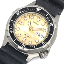 1円 セイコー 腕時計 7C43-6A00 プロフェッショナルダイバー200 ラウンド デイデイト クォーツ メンズ 保存ケース付_画像1
